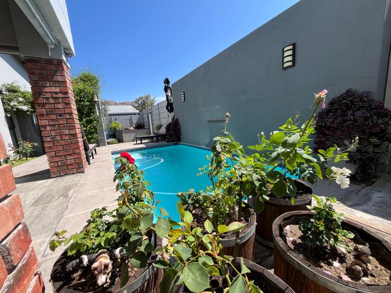3 Bedroom Property for Sale in Hopefield Western Cape